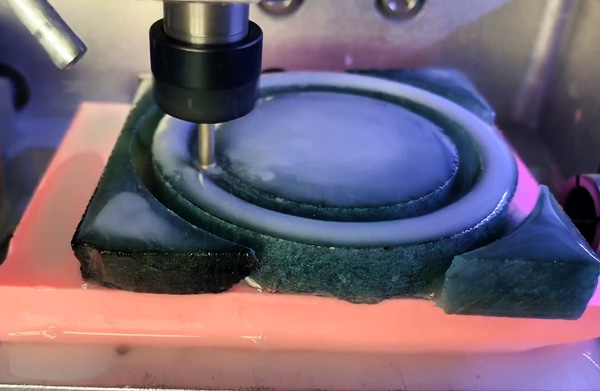 全自动玉石雕刻机 翡翠手镯雕刻案例过程视频